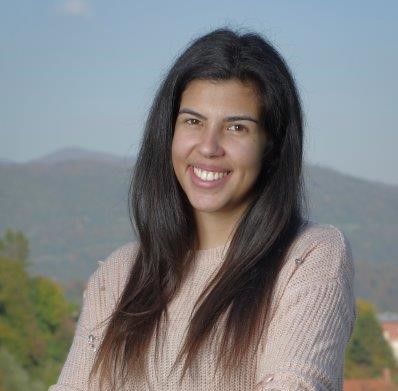 Urška Oštir Škofic